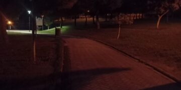 Cagliari, il parco di Monte Claro è immerso nel buio: i cittadini temono per la loro sicurezza