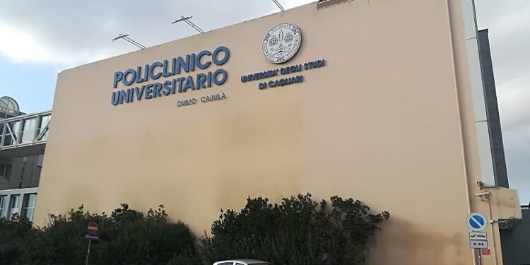 Al pronto soccorso del Policlinico di Monserrato “pazienti costretti nei corridoi o in locali di fortuna”