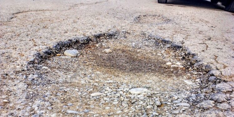 Pula, danni causati da buche stradali o marciapiedi dissestati: nasce un portale dedicato ai risarcimenti