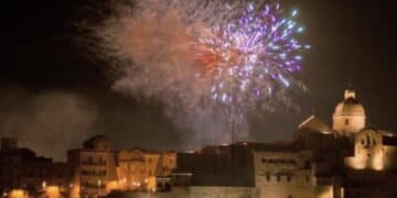 Cagliari, ancora pochi giorni: venerdì il nome del super big di Capodanno in piazza