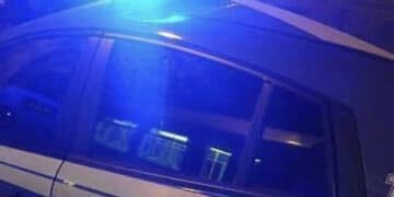 Sesso in autostrada a 140 km/h: fermata una giovane coppia