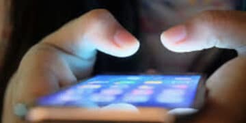 Diffonde chat private per vendicare le donne tradite: condannata 55enne