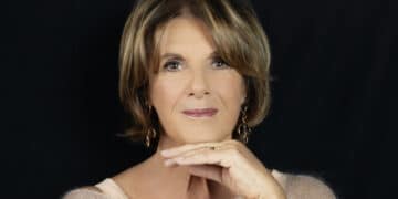 “Otello. Di precise parole si vive” – Lella Costa al Teatro Massimo inaugura la rassegna “Pezzi Unici”