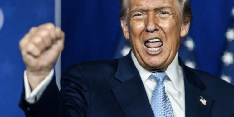 Trump e l’insulto alla giornalista Catherine Lucey: “Zitta, piggy”