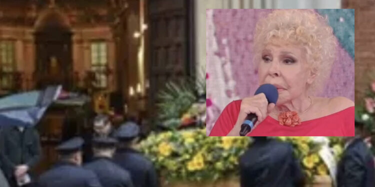 L’ultimo saluto a Ornella Vanoni: le note di Paolo Fresu con “L’appuntamento” e le rose gialle di Gino Paoli