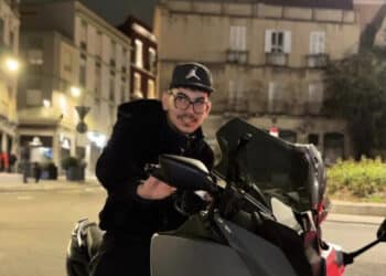 Cagliari, vede la zia morire per mano del marito quando ha solo 8 anni: la storia Vitor che grida “no” alla violenza contro le donne