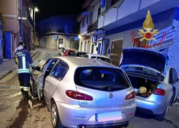 Schianto fra due auto a Domusnovas, cinque persone in ospedale