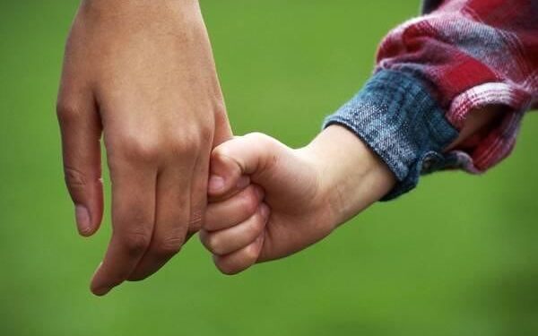 Sta meglio il piccolo di 8 anni colpito da emorragia cerebrale mentre faceva i compiti e ricoverato al Brotzu di Cagliari