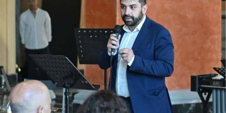 Cagliari, in campo il presidente del Consiglio comunale: “Sempre dissenso alle manifestazioni che inneggiano al fascismo”