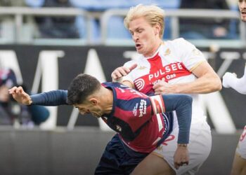 Cagliari-Genoa 3-3, Caprile regala il pareggio al Genoa e Pisacane non sa più vincere