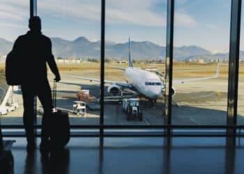 Emergenza trasporti aeroportuali a Cagliari: “Necessario un dialogo tra Regione e Comune per tutelare i cittadini”