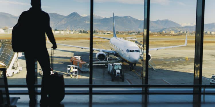 Emergenza trasporti aeroportuali a Cagliari: “Necessario un dialogo tra Regione e Comune per tutelare i cittadini”