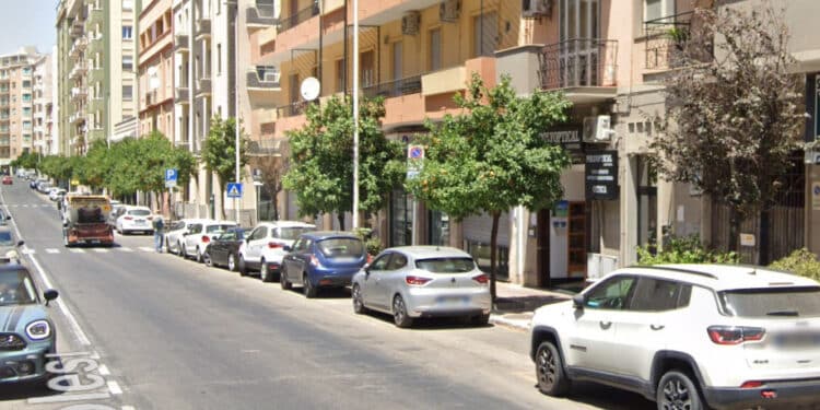 Via Pergolesi a Cagliari: negozi deserti e caos cantieri, una strada che chiede riscatto