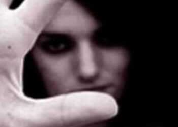 Pirri, molestata da un uomo che la tormenta mostrando le natiche: “Chiedo solo di lavorare in pace”