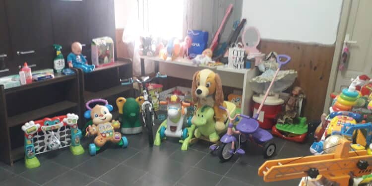 Mancano volontari per i bimbi cagliaritani: per i bambini della città: “Aiutateci ad aiutare. il Natale può essere più gioioso se condiviso”