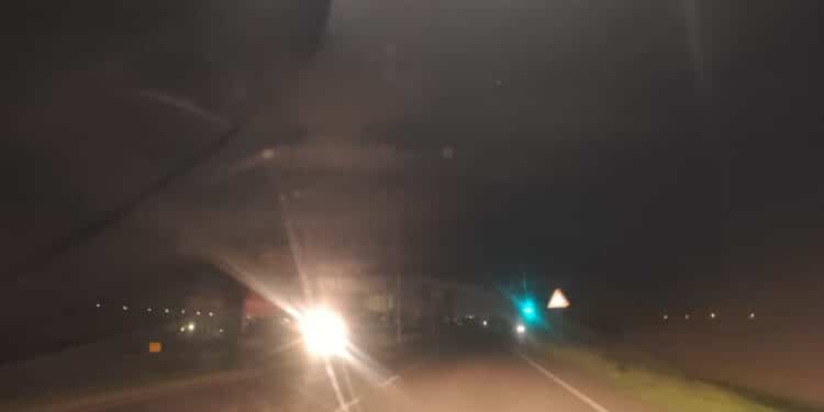 Poetto al buio: il lungomare di Cagliari ancora senza illuminazione da oltre un anno