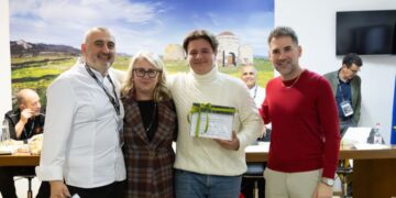 Mattia Caredda, 16 anni, di Sant’Antioco: il sogno da pasticcere e il secondo posto alla fiera del panettone