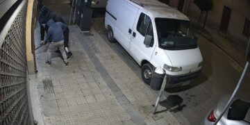 Selargius, in 4 per svaligiare un tabacchino ma falliscono il colpo e si fanno arrestare