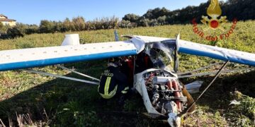 Ultraleggero precipita nelle campagne di San Sperate, grave un 70enne