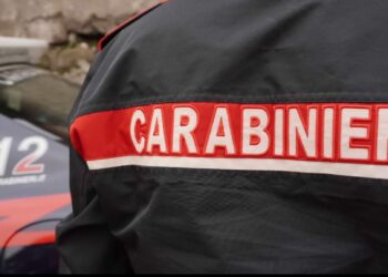 Minaccia di morte i genitori brandendo un coltello durante una lite: 22enne arrestato a Sinnai
