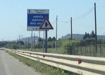 Tragedia a Settimo San Pietro, scontro fra due auto sulla 387: un morto e due feriti