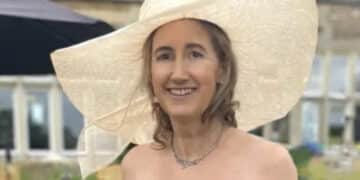 È morta a 55 anni Sophie Kinsella, l’autrice dell’amato “I love shopping”