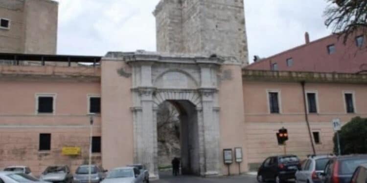 Cagliari, temporanea chiusura al traffico di Porta Cristina da lunedì 15 a giovedì 18 dicembre per interventi di restauro del fornice