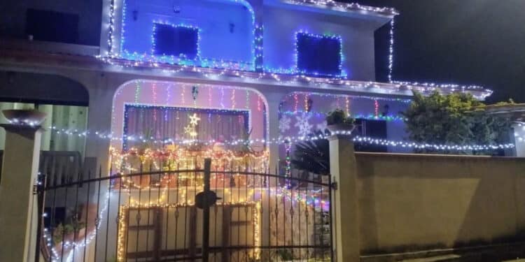 Concorso “Le migliori luminarie in Sardegna 2025”: casa Atzeni a Sardara