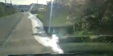 Abbanoa, Cagliari o Monserrato? L’infinita perdita d’acqua tra via degli Astri e via Decio Mure