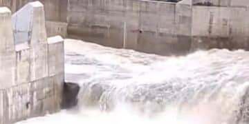 Dopo la siccità lo spreco d’acqua: aperta la diga di Maccheronis