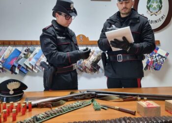 Gonnsfanadiga, cacciatore abusivo nei guai: fucile mai denunciato, in casa pallottole e coltello