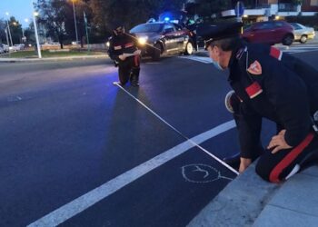 Auto tampona un camion a Guspini, feriti due pensionati