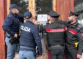 Lancio di razzi e petardi contro polizia e carabinieri, licenza sospesa per il titolare di un bar a Silanus
