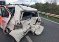 Scontro auto e furgone sulla 195: 3 feriti
