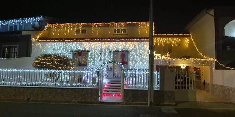 Concorso “Le migliori luminarie in Sardegna 2025”: casa Medda a Villasor