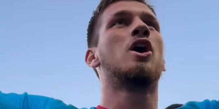 Torino-Cagliari 1-2, il turco Kilicsoy fa un gol alla Maradona: parte da centrocampo, dribbla tutti e spara una rasoiata vincente