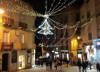 Volata finale nelle spese per Natale, a Cagliari si spenderanno 196 milioni di euro per cibo e regali