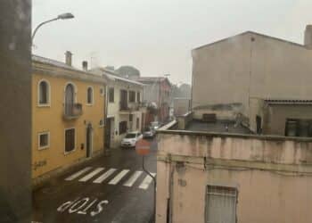 Nuova bomba d’acqua con temporale a Cagliari, l’allerta è gialla sino alle 21: preallarme a Pirri