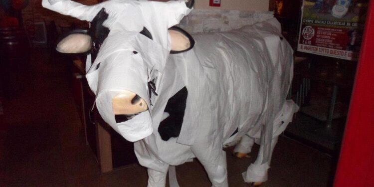 Cagliari, rivoluzione in viale Marconi: chiude Il Tucano e arriva Roadhouse, il colosso della carne