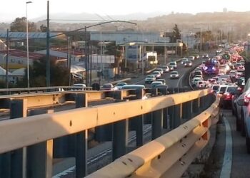 Cagliari, l’attacco di Farris: “Giornata incubo per il traffico, primo drammatico effetto dello shopping natalizio”