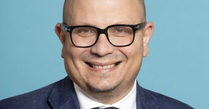 Capodanno a Cagliari, Deidda (FdI) attacca Zedda: “Una città per pochi, sempre più cara e lontana dai cittadini”