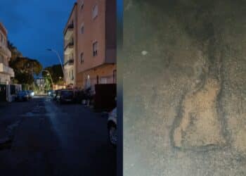 Cagliari, slalom tra le buche al buio: in via Milano si cammina con la torcia