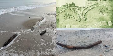 Cagliari, Poetto, ecco il relitto portato a riva dalle onde: messo in sicurezza dalla Soprintendenza