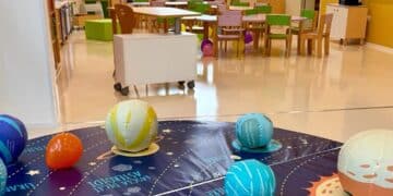 Cagliari, riapre la scuola nel parco di Monte Urpinu: i bambini in festa tornano in classe