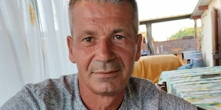 Omicidio nel parco a Carbonia, William Serra incastrato dai messaggi alla compagna: “L’ho ucciso io”