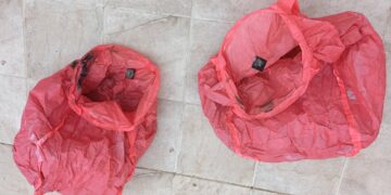 Capoterra, la scena si ripete: due lanterne cinesi atterrano contemporaneamente nel balcone di una abitazione