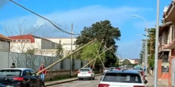 San Gavino Monreale, le forti raffiche di vento buttano giù diversi pali della luce