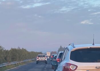 La Ss 195 chiusa è un dramma: caos e disagi lungo la consortile, anche 3 ore di fila