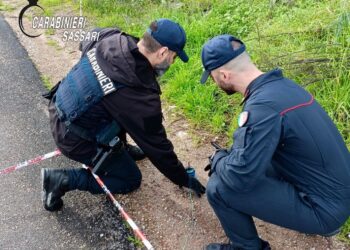 Olbia, tra i botti inesplosi spunta una bomba carta: intervento degli artificieri dopo il Capodanno