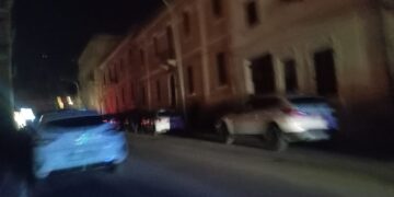 Cagliari al buio, pioggia di segnalazioni dai cittadini: “Una vergogna”
